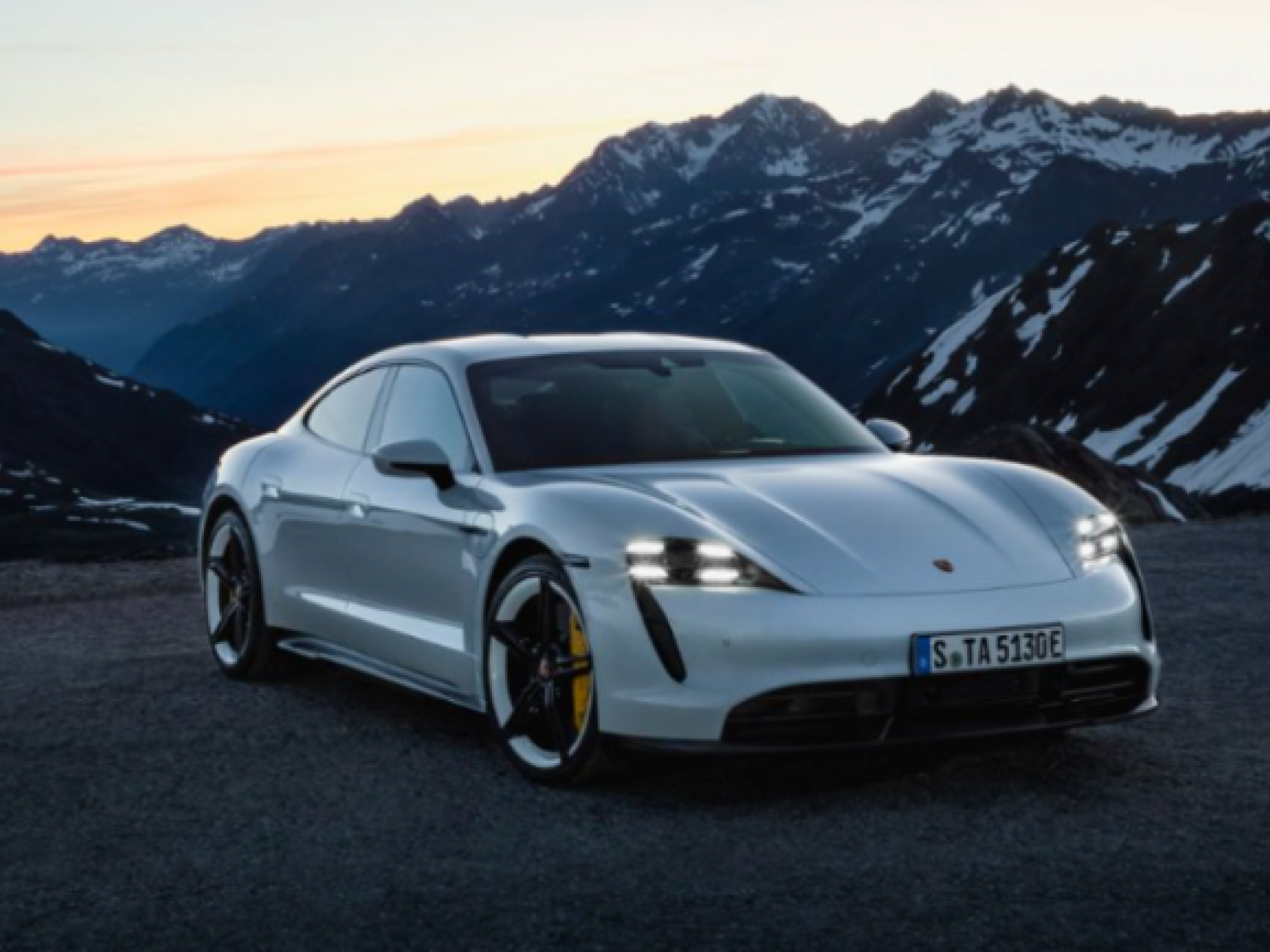 Why Salary Sacrifice Is a Smart Way to Lease an Electric Car in 2025 | Kinetic Vehicle Leasing